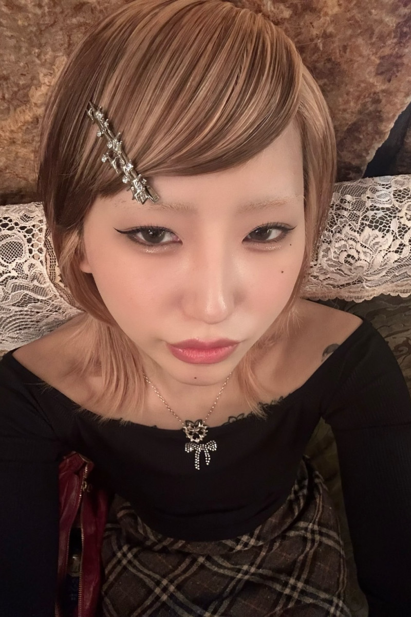Bar nyx 本厚木所属キャストのみゆの肖像写真