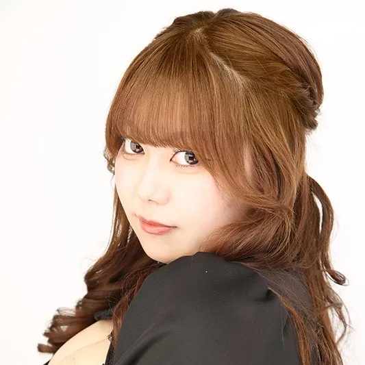 フィーバーキュア所属キャストのみうの肖像写真