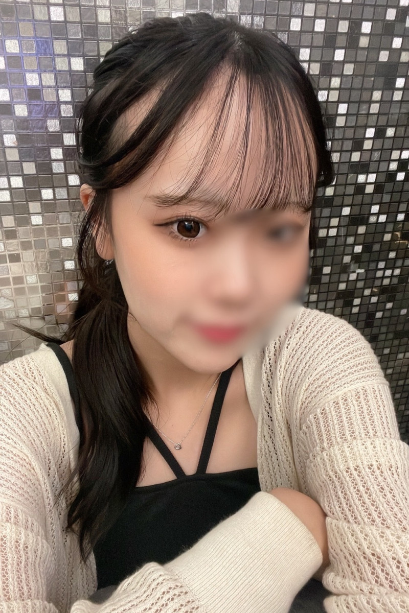 Bar nyx 本厚木所属キャストのななの肖像写真