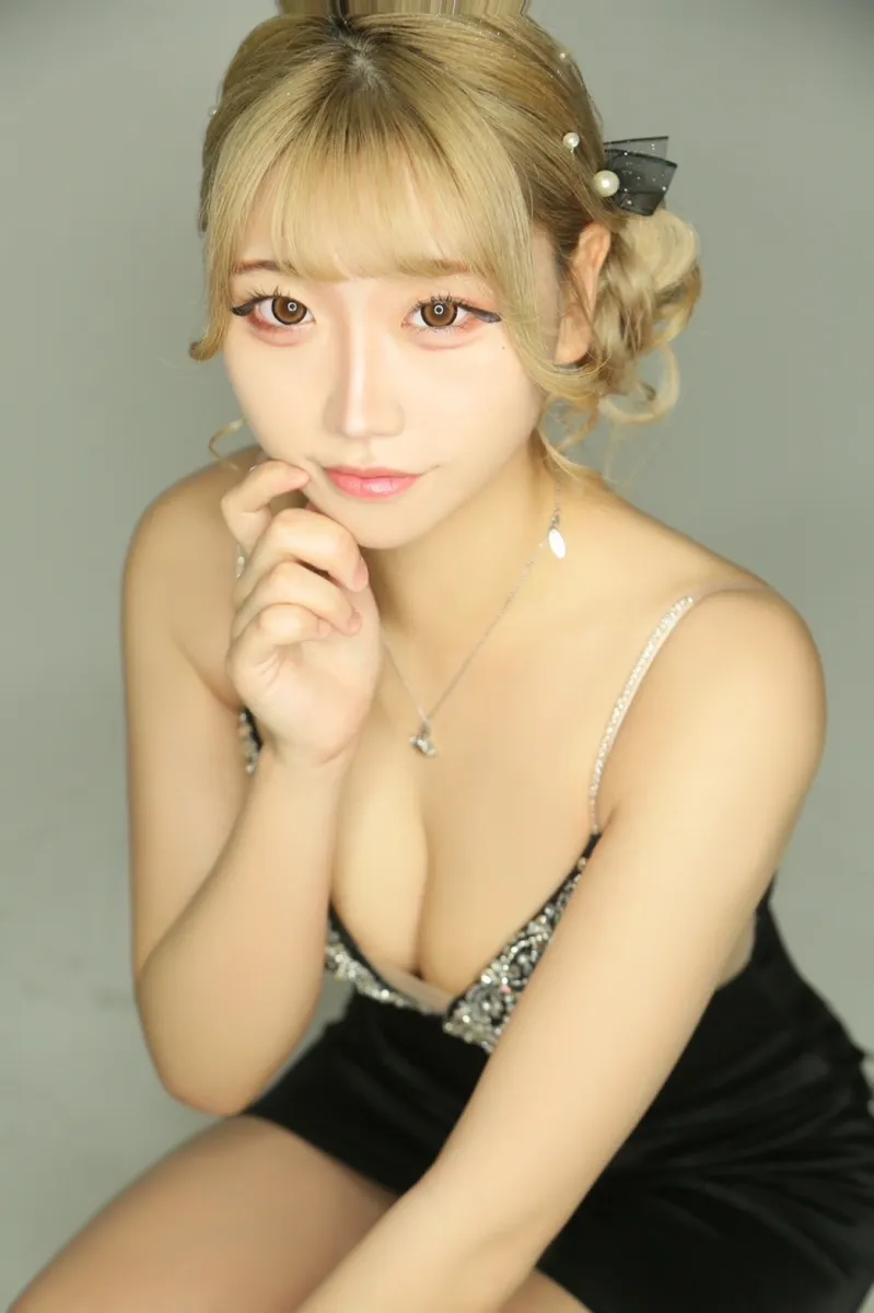 月読所属キャストのリナの肖像写真