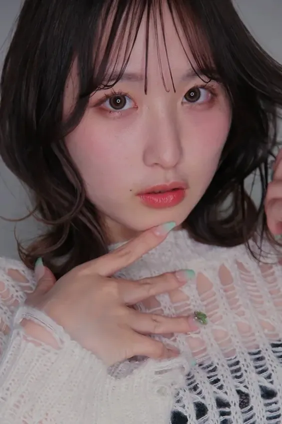 VALTEN所属キャストのまなの肖像写真