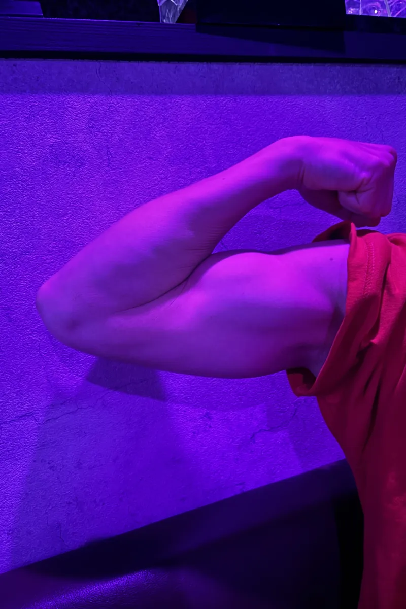 BAR GO!GO! マッスル 大和所属キャストの「あおいマッスル」の肖像写真