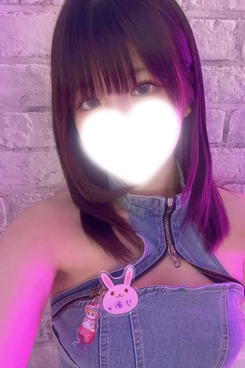 JENNIE所属キャストのりあの肖像写真