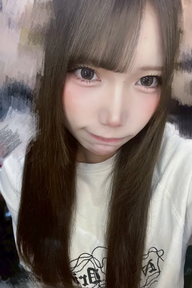 X.O.X.O.所属キャストのういの肖像写真