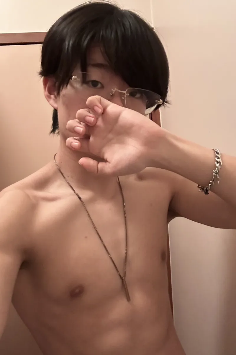 BAR GO!GO! マッスル 鹿児島所属キャストの「ダヴィ」の肖像写真