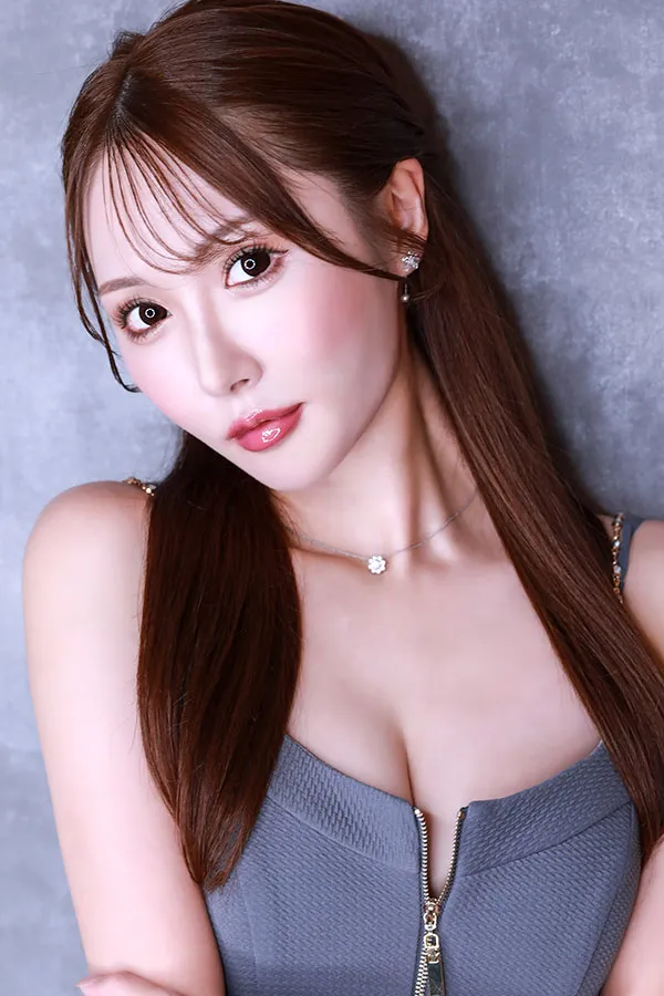 華火所属キャストのゆうかの肖像写真