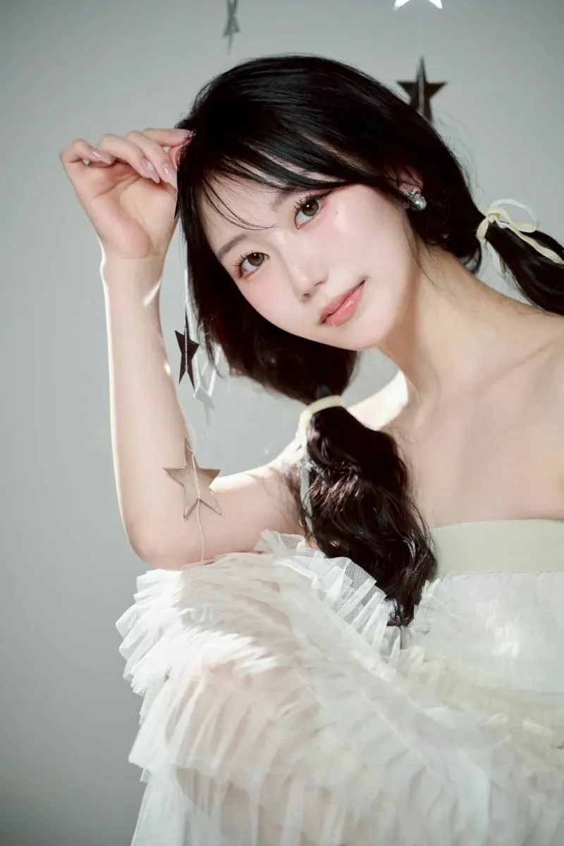 <br />
<b>Warning</b>:  Undefined variable $store_name in <b>/home/xs175408/lounge-levo.com/public_html/wp-content/themes/temp/template-parts/list.php</b> on line <b>204</b><br />
所属キャストの「あやな」の肖像写真