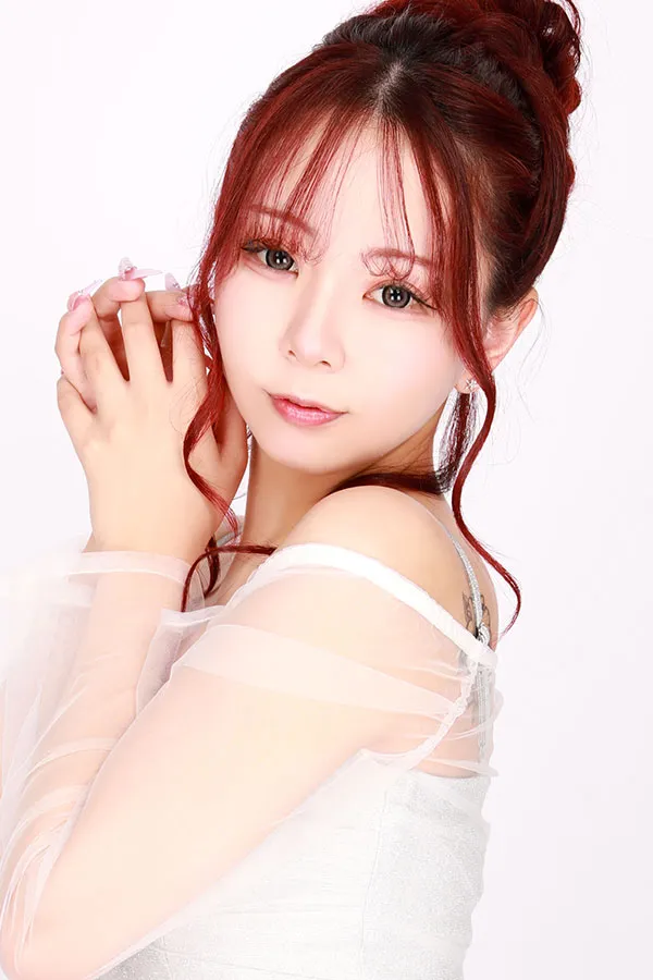 美ら 松本所属キャストのるなの肖像写真