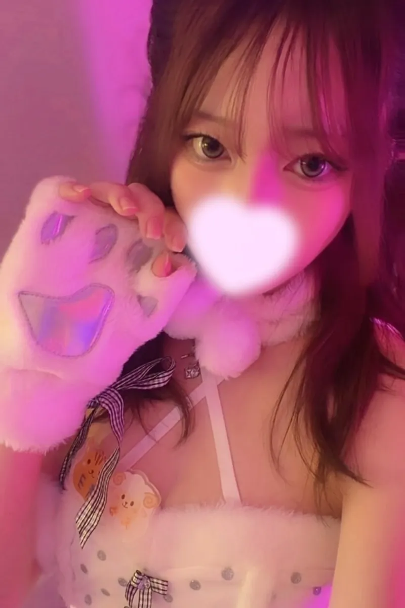 JENNIE所属キャストのえるの肖像写真